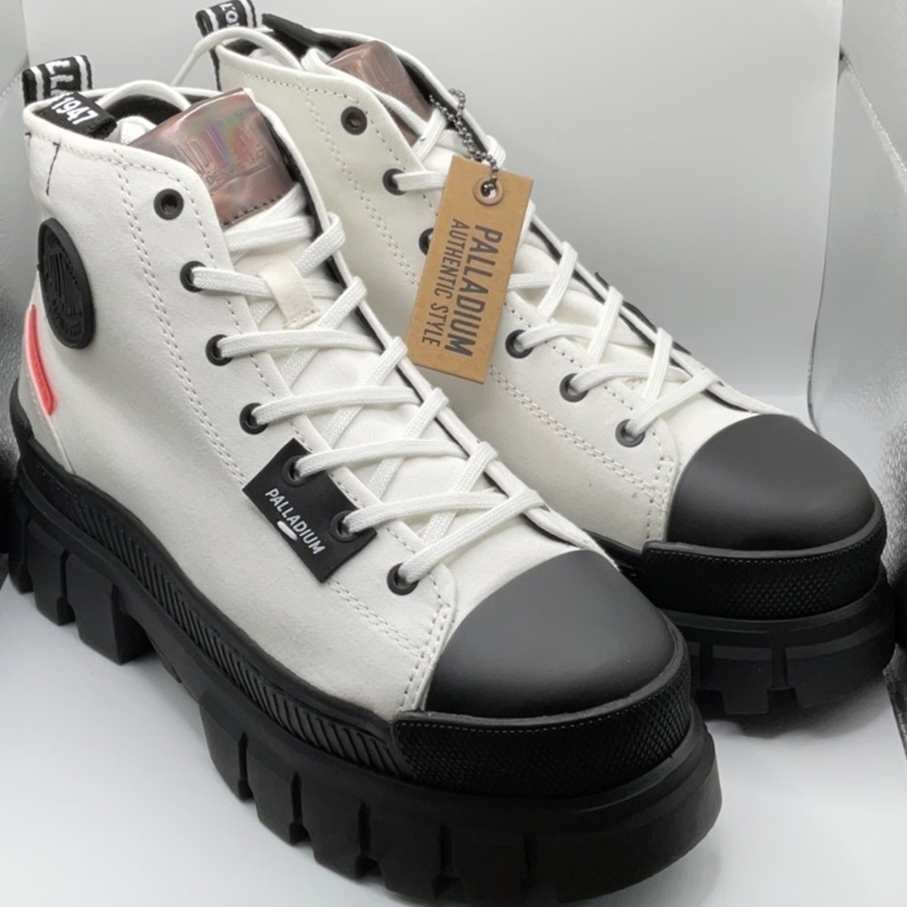 Palladium New in Box White and Black High-Top Sneakers with Chunky Sole, Size 8 - Picture 3 of 5
